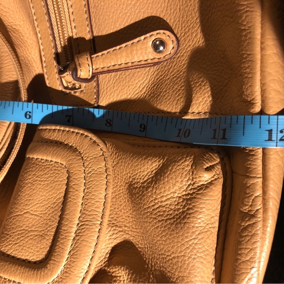Tignanello Tan Leather Backpack. Many Pockets. Adjustable - Picture 11 of 12